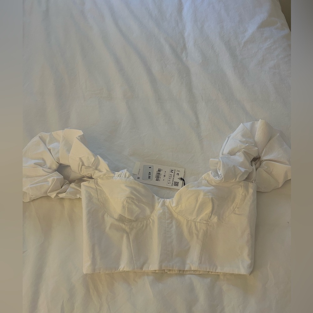 White Zara crop top in size medium new with tags